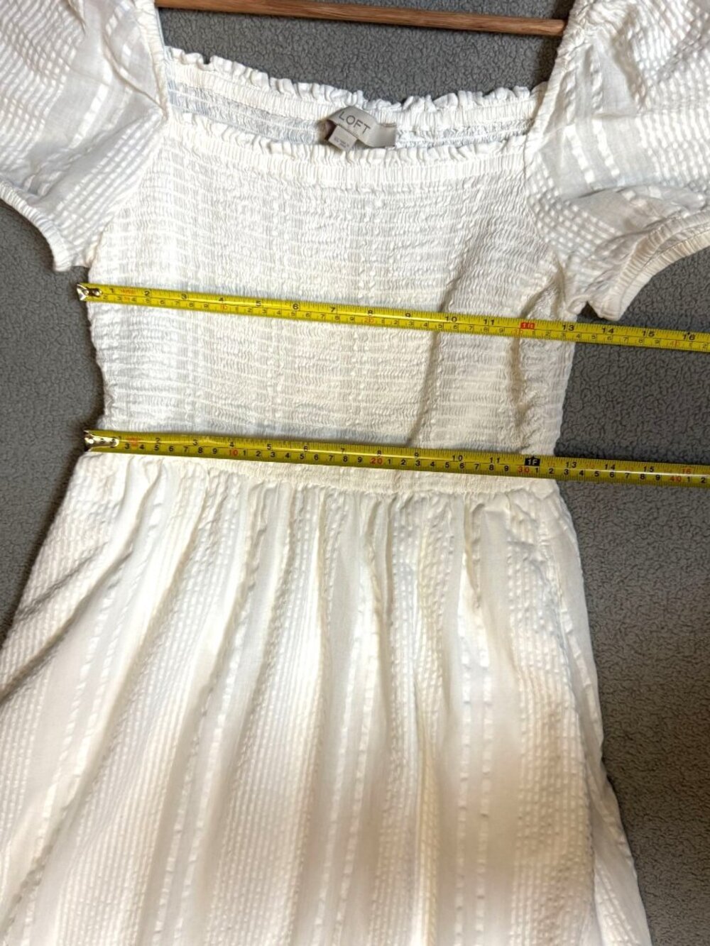 Loft Womens White Dress XS 100% Cotton Midi Smocked Puff Sleeves Textured Lined - Picture 3 of 9